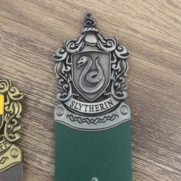 COPY - Harry Potter Crest Bookmarks - Picture 9 of 10
